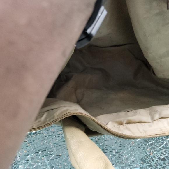 Purse - Picture 2 of 2